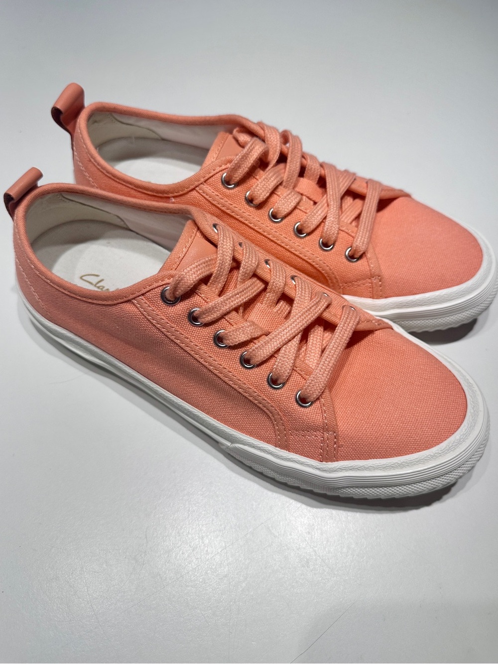 NWT Clarks Women's Roxby Coral Canvas Lace-Up Sneakers